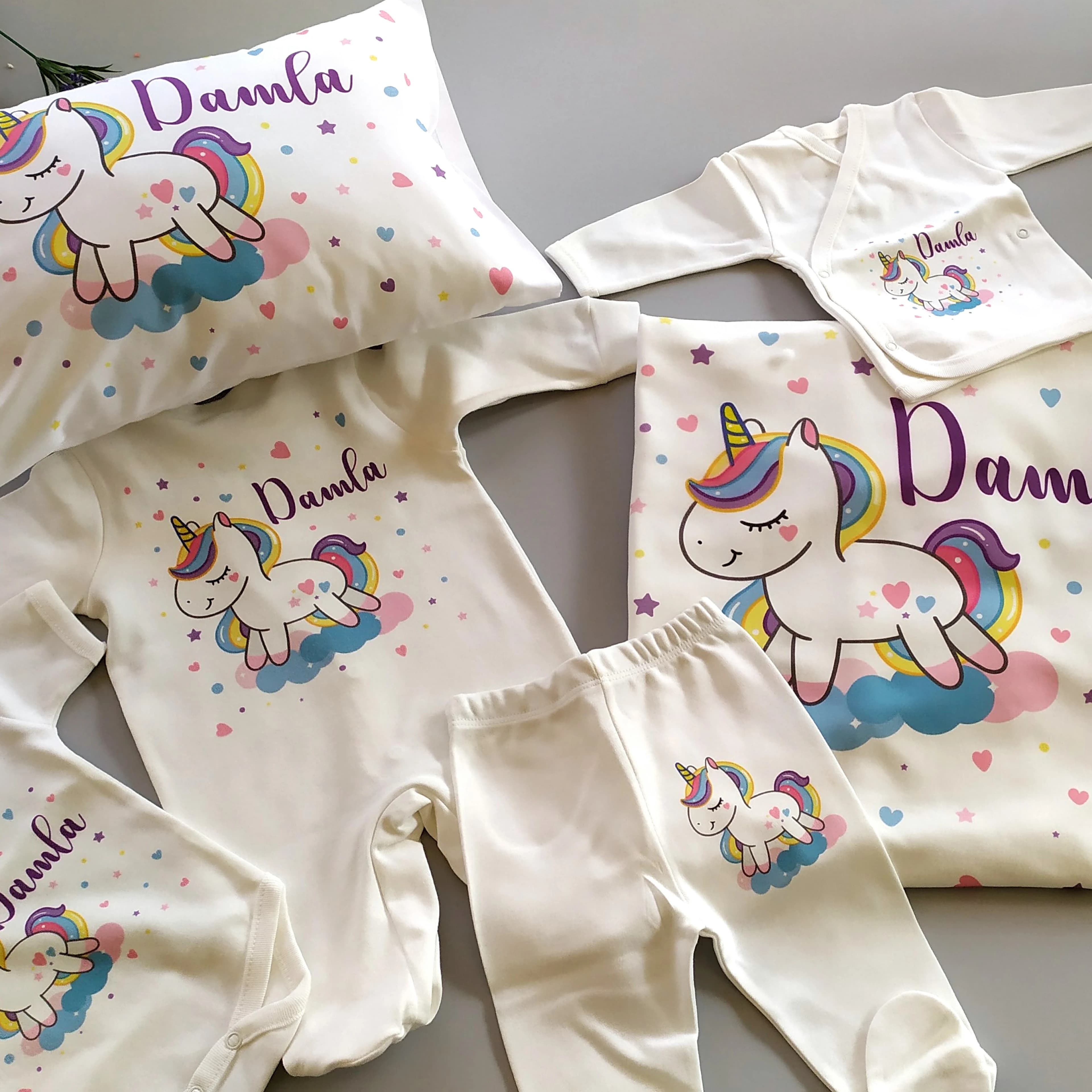 Unicorn Tema İsim Baskılı Hastane Çıkış Seti 11 Parça