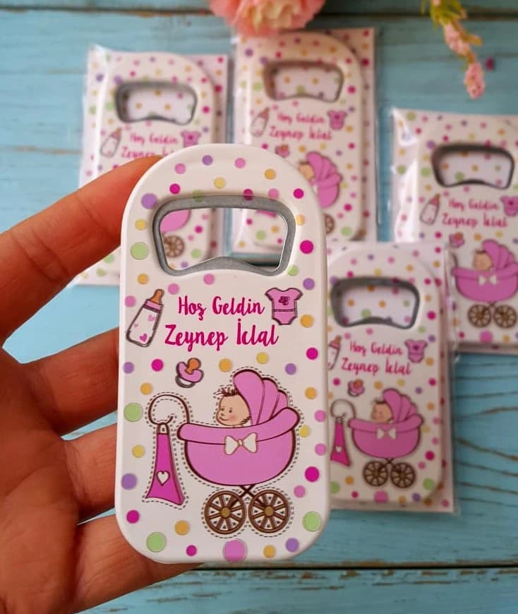 Kız Bebek Açacak Magnet
